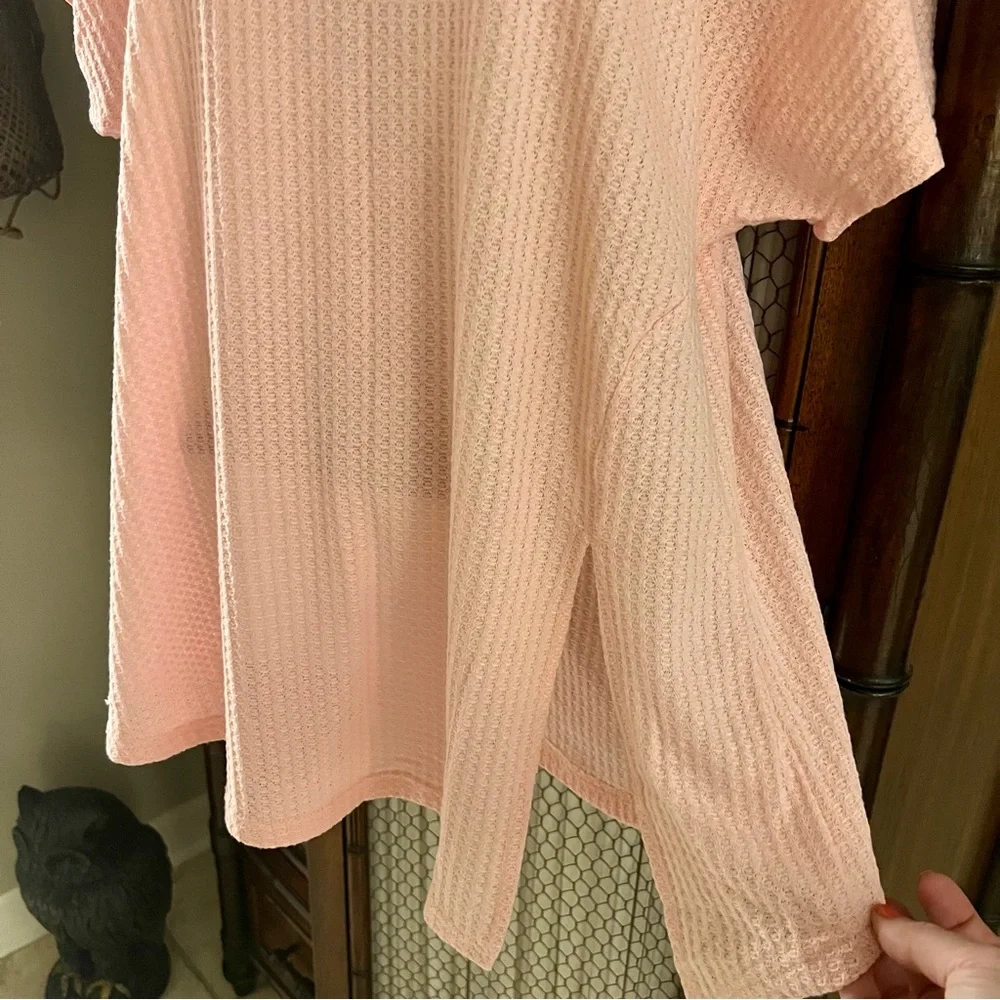 Davi & Dani Short Sleeve Top - Picture 2 of 6